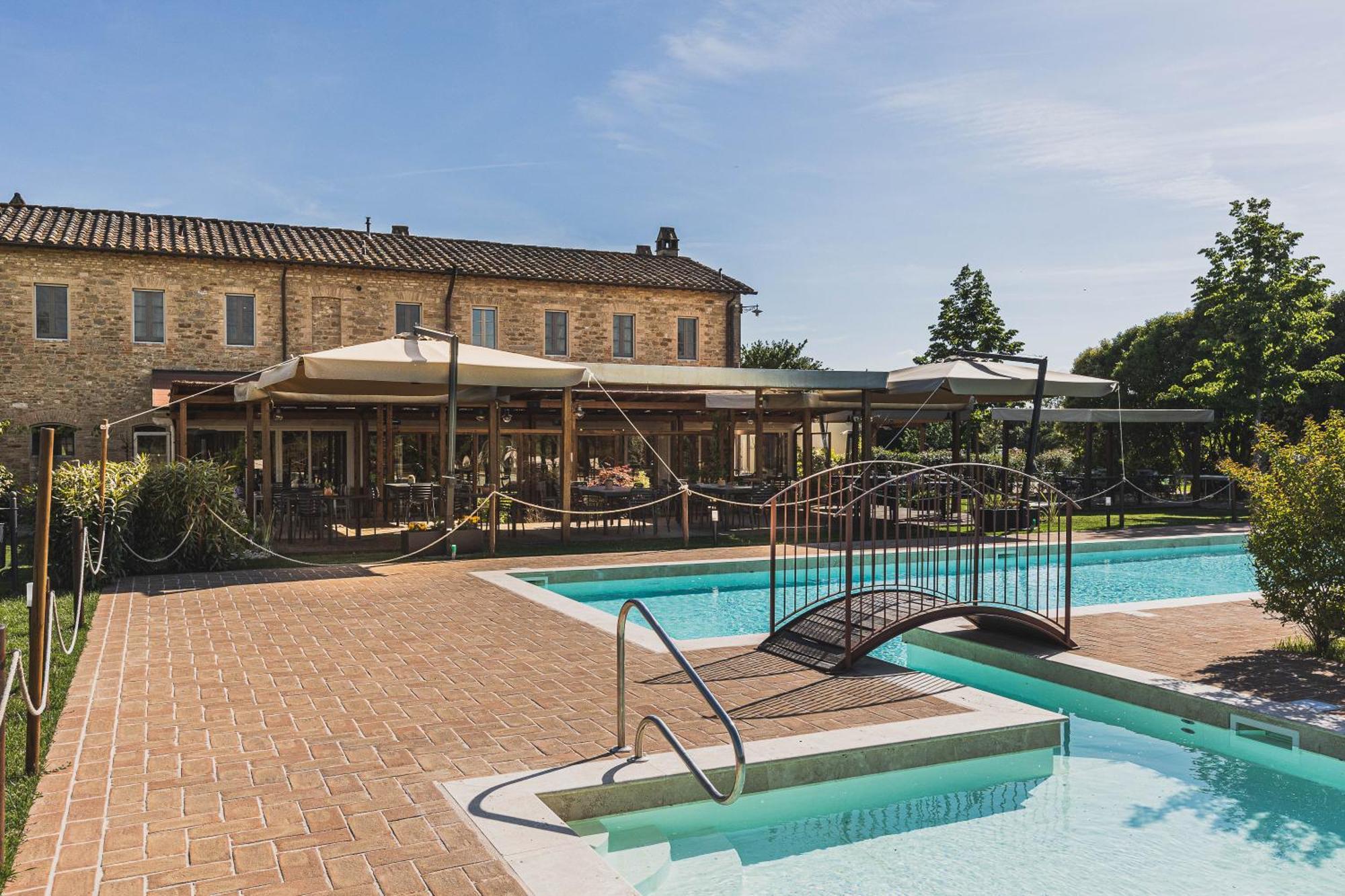 Favorita Food&Wine Resort Бастія-Умбра Екстер'єр фото