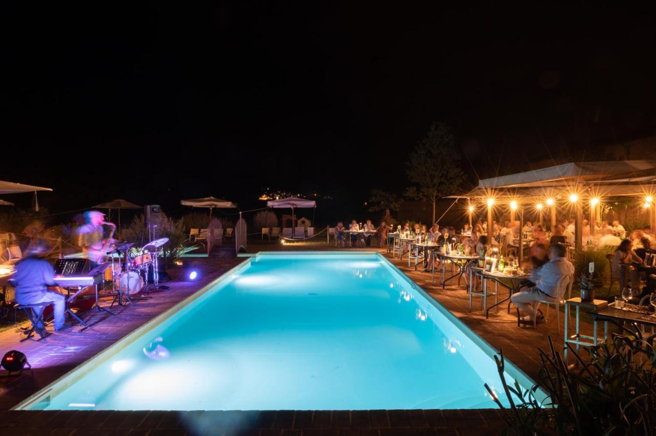 Favorita Food&Wine Resort Бастія-Умбра Екстер'єр фото