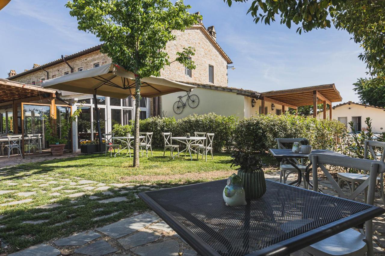 Favorita Food&Wine Resort Бастія-Умбра Екстер'єр фото